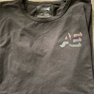 American Eagle🌟 Flex fit mens short sleeve, great condition. Smoke free home!